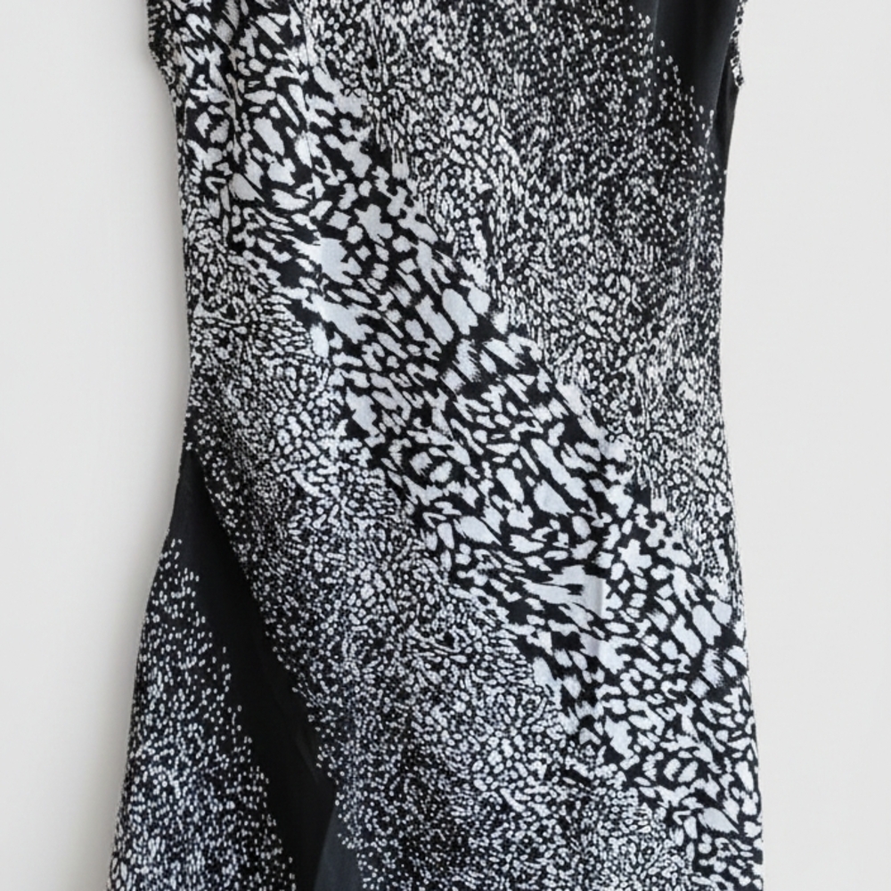 Elegant Black and White Patterned Dress